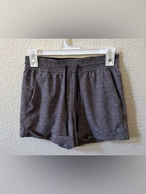Lululemon Women (4) Spring Breakaway Short Heather Dark Gray Athletic Inseam 3”